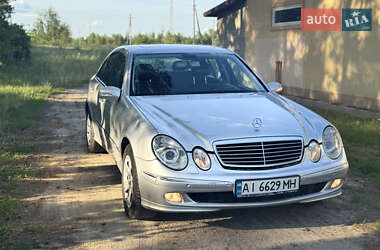 Седан Mercedes-Benz E-Class 2004 в Сарнах
