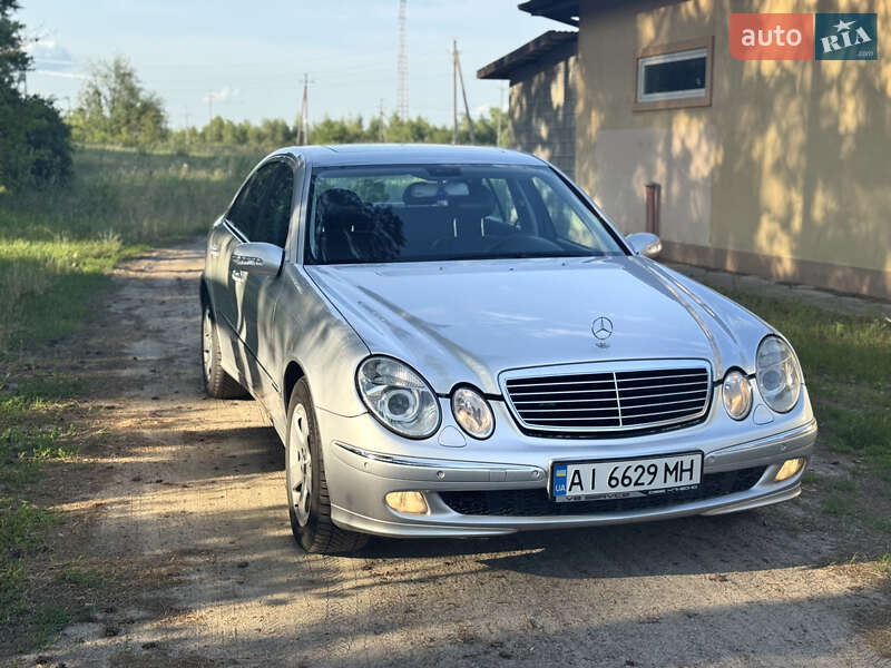 Mercedes-Benz E-Class 2004