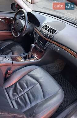 Универсал Mercedes-Benz E-Class 2004 в 