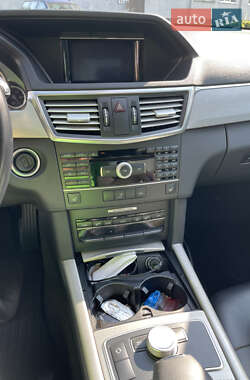 Седан Mercedes-Benz E-Class 2012 в 