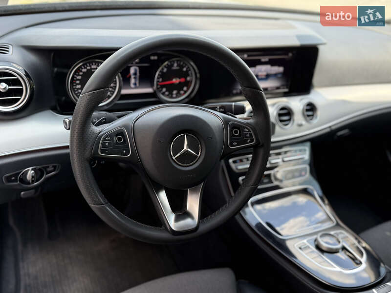 Седан Mercedes-Benz E-Class 2017 в Ровно