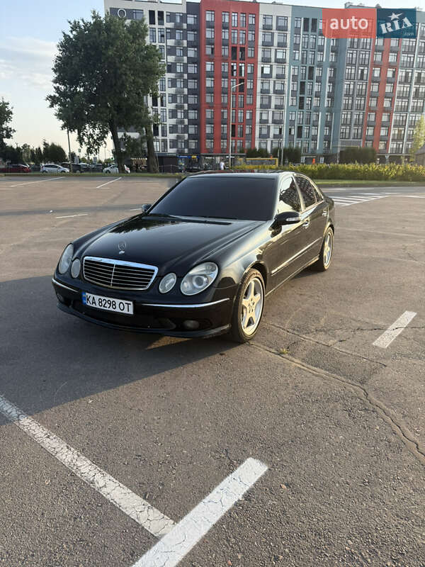 Mercedes-Benz E-Class 2004