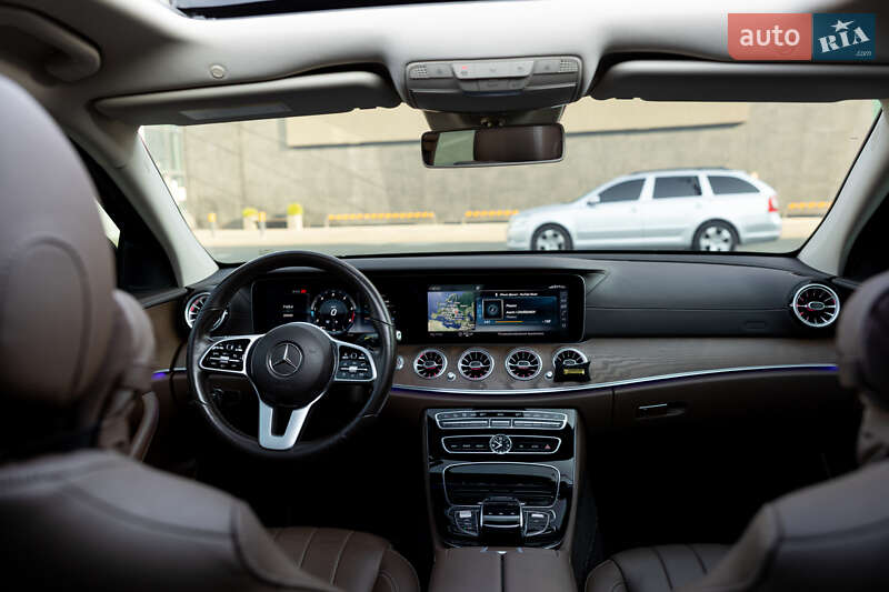 Седан Mercedes-Benz E-Class 2018 в Житомирі