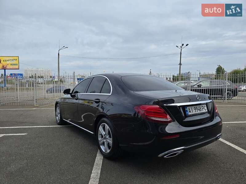 Седан Mercedes-Benz E-Class 2017 в Киеве