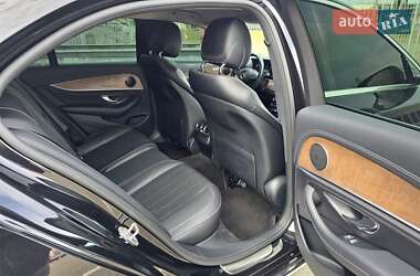 Седан Mercedes-Benz E-Class 2017 в 