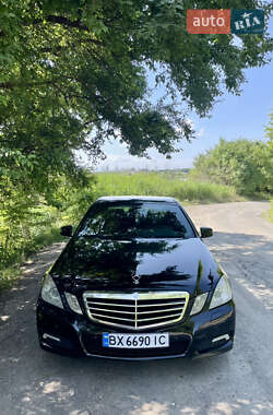 Седан Mercedes-Benz E-Class 2010 в Хмельницькому