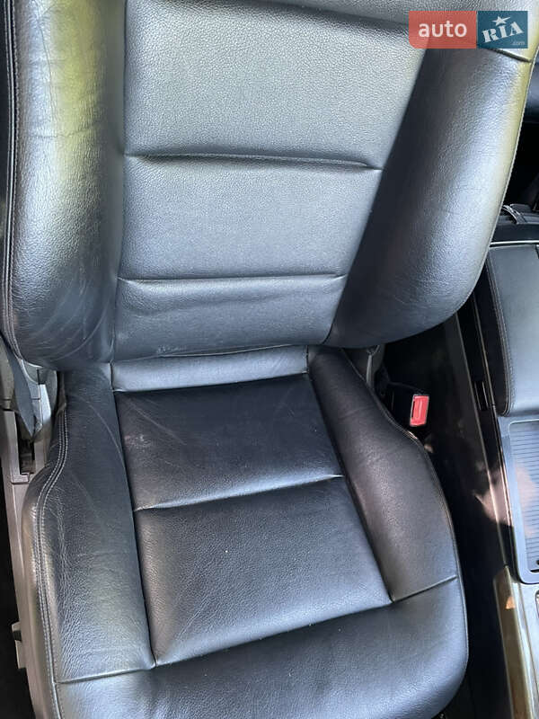 Седан Mercedes-Benz E-Class 2010 в Хмельницком