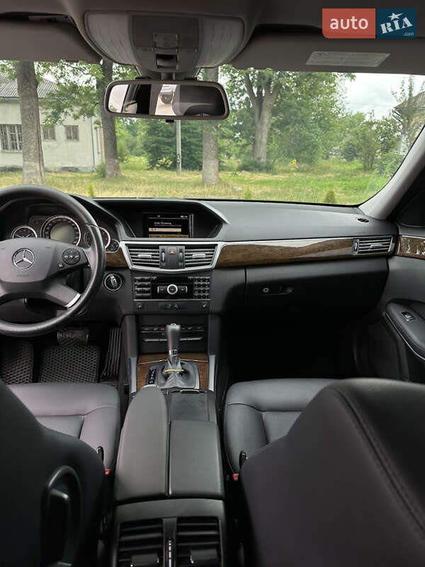 Универсал Mercedes-Benz E-Class 2010 в Стрые