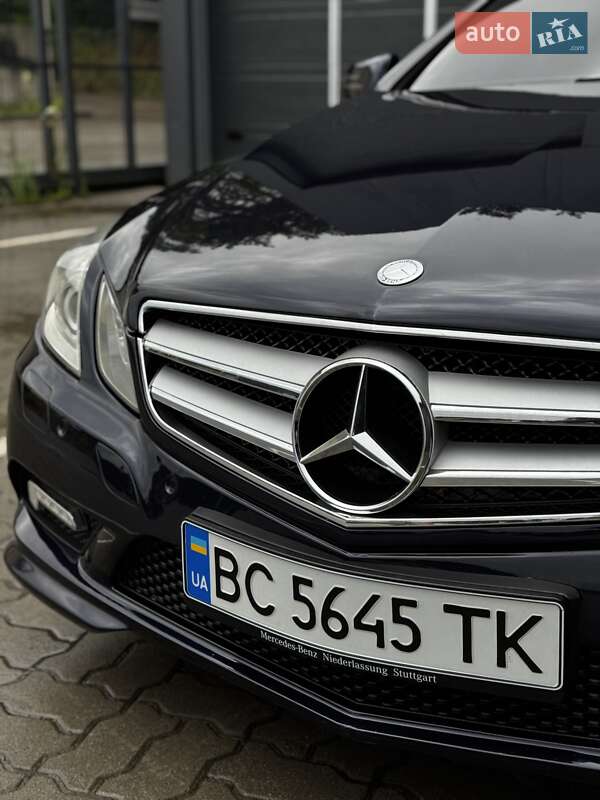Купе Mercedes-Benz E-Class 2010 в Львове