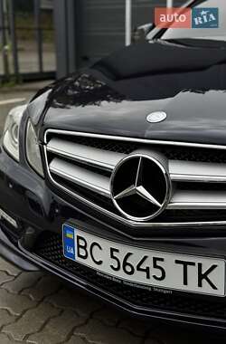 Купе Mercedes-Benz E-Class 2010 в 