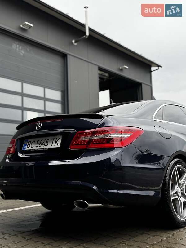 Купе Mercedes-Benz E-Class 2010 в Львове