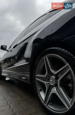 Купе Mercedes-Benz E-Class 2010 в 