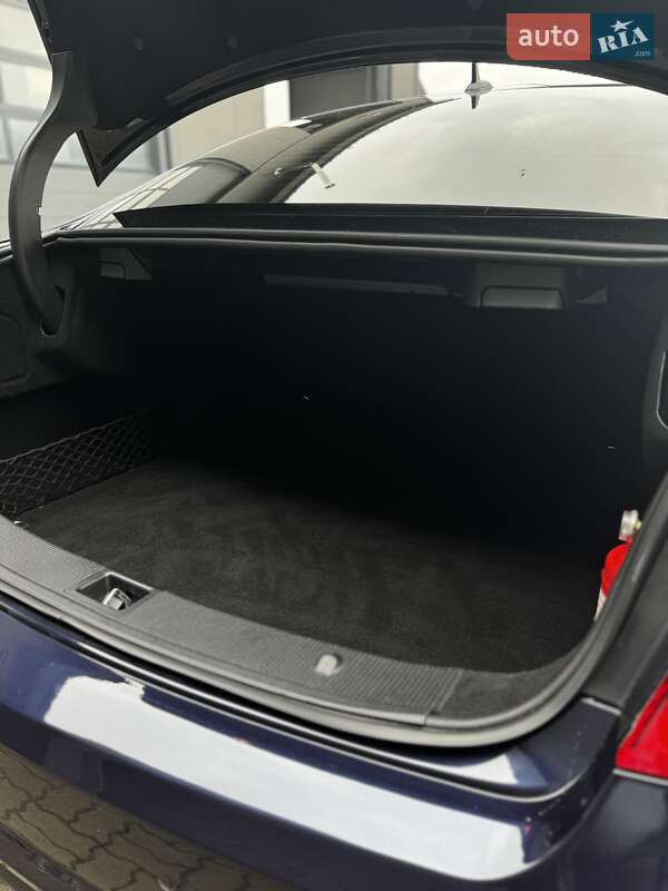 Купе Mercedes-Benz E-Class 2010 в Львове