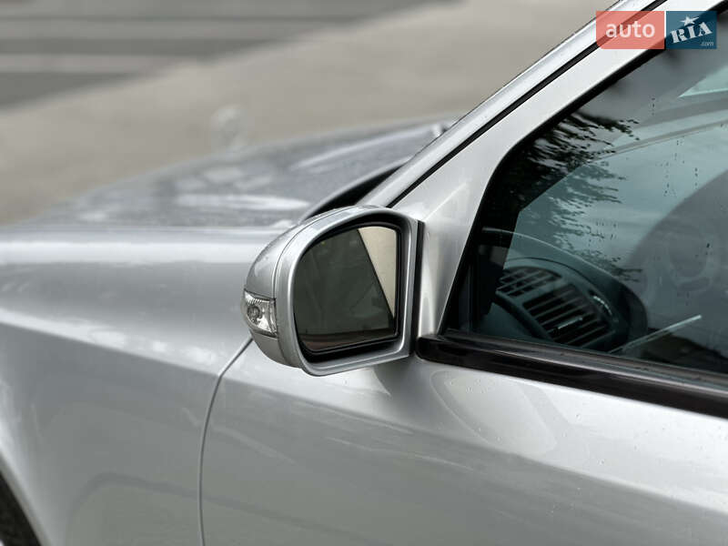 Седан Mercedes-Benz E-Class 2005 в Ровно