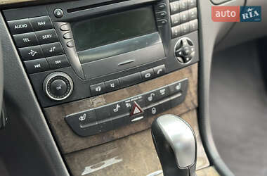 Седан Mercedes-Benz E-Class 2005 в 