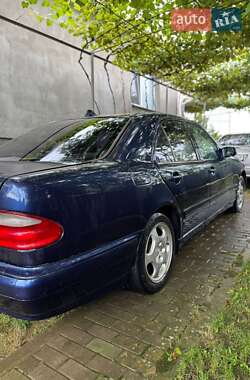 Седан Mercedes-Benz E-Class 1999 в 