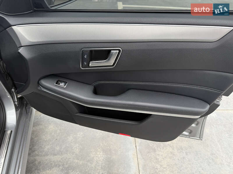 Универсал Mercedes-Benz E-Class 2013 в Киеве