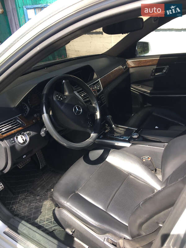 Седан Mercedes-Benz E-Class 2010 в Павлограде фото 6 Седан Mercedes-Benz E-Class 2010 в Павлограде
