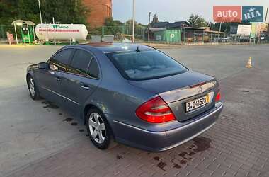Седан Mercedes-Benz E-Class 2003 в 