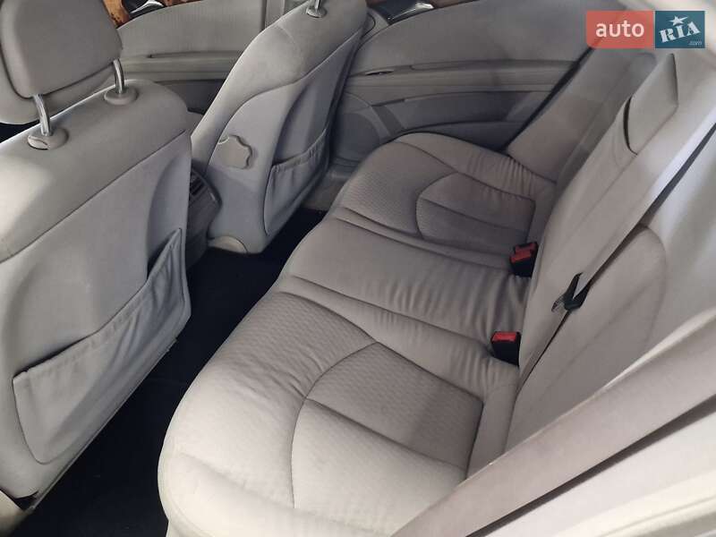 Седан Mercedes-Benz E-Class 2002 в Николаеве