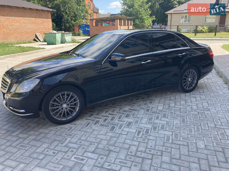 Седан Mercedes-Benz E-Class 2012 в Сумах