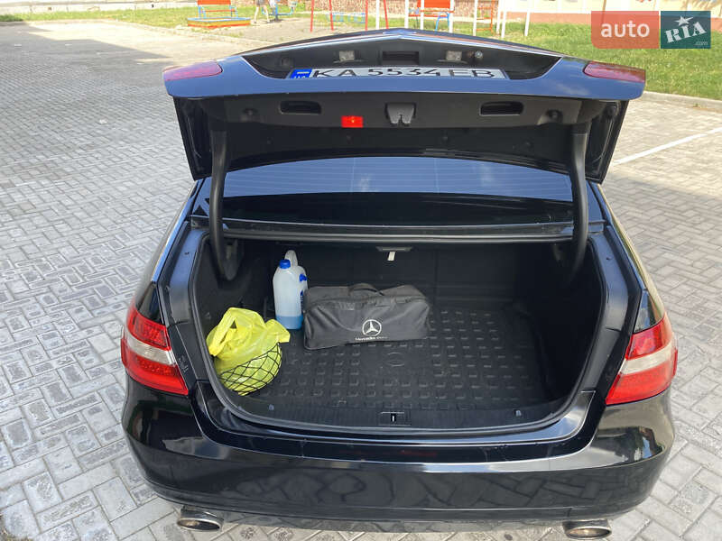 Седан Mercedes-Benz E-Class 2012 в Сумах