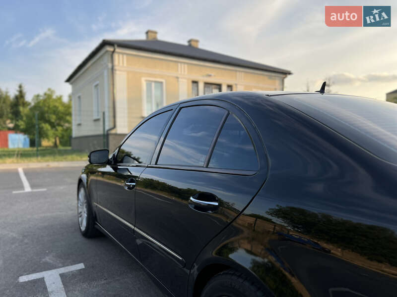 Седан Mercedes-Benz E-Class 2007 в Львове