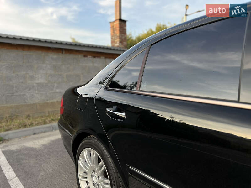 Седан Mercedes-Benz E-Class 2007 в Львове