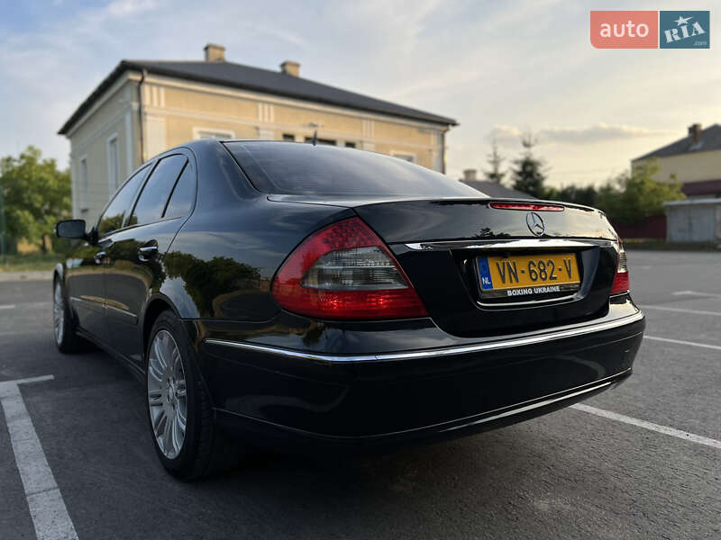 Седан Mercedes-Benz E-Class 2007 в Львове