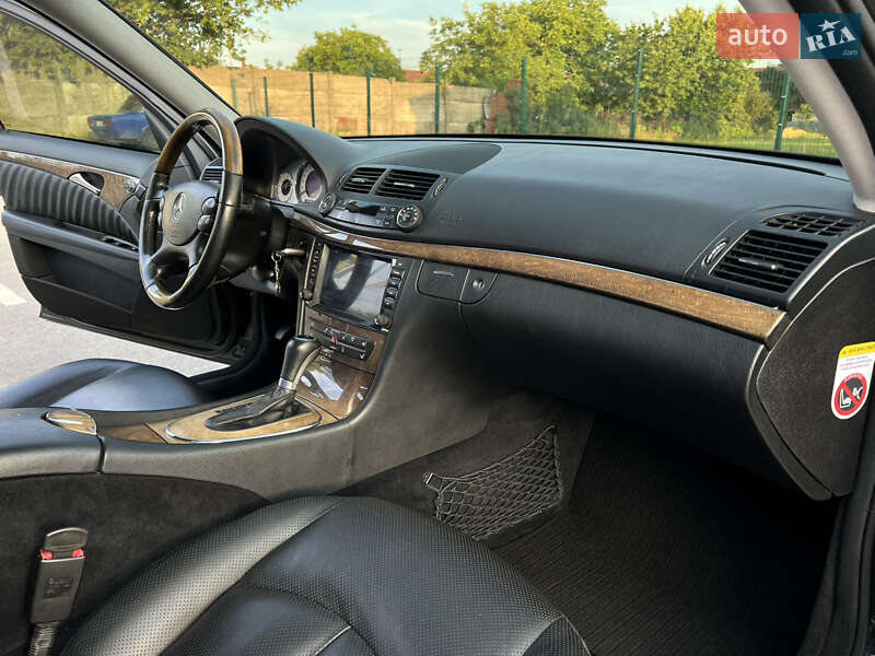 Седан Mercedes-Benz E-Class 2007 в Львове