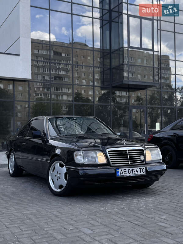 Mercedes-Benz E-Class 1995
