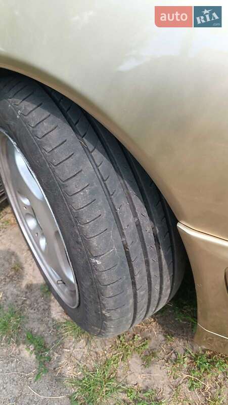 Седан Mercedes-Benz E-Class 2002 в Пирятине