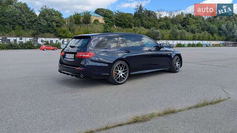 Универсал Mercedes-Benz E-Class 2018 в Киеве