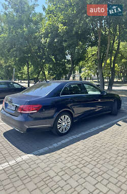 Седан Mercedes-Benz E-Class 2013 в 