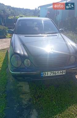 Седан Mercedes-Benz E-Class 2001 в 