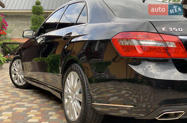 Седан Mercedes-Benz E-Class 2012 в 
