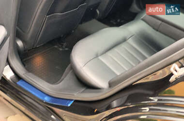 Седан Mercedes-Benz E-Class 2012 в 