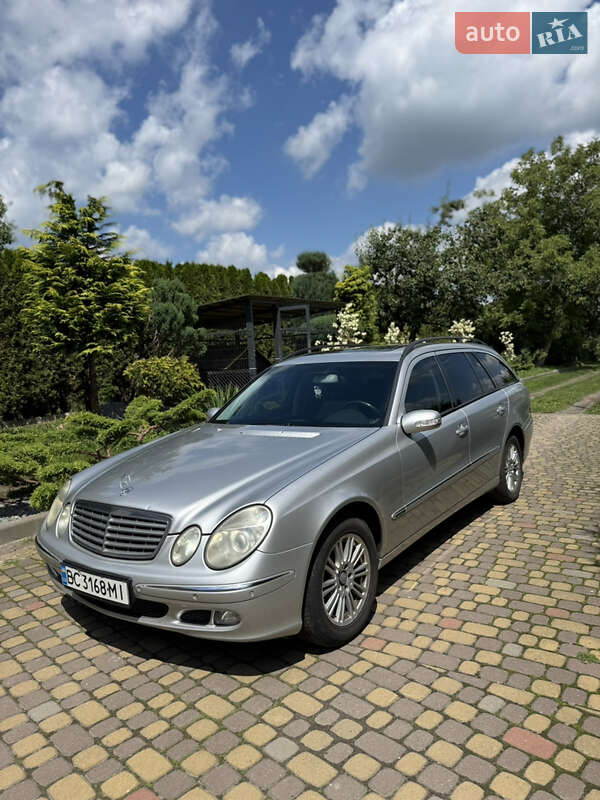 Mercedes-Benz E-Class 2005