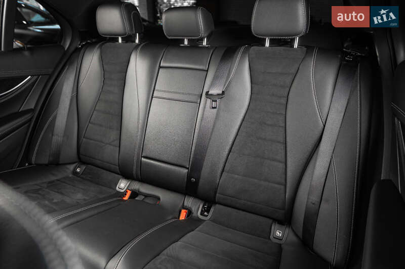 Седан Mercedes-Benz E-Class 2022 в Одесі