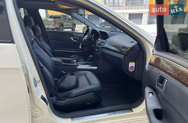 Седан Mercedes-Benz E-Class 2011 в 