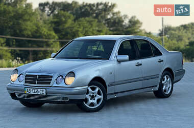 Седан Mercedes-Benz E-Class 1997 в Черновцах