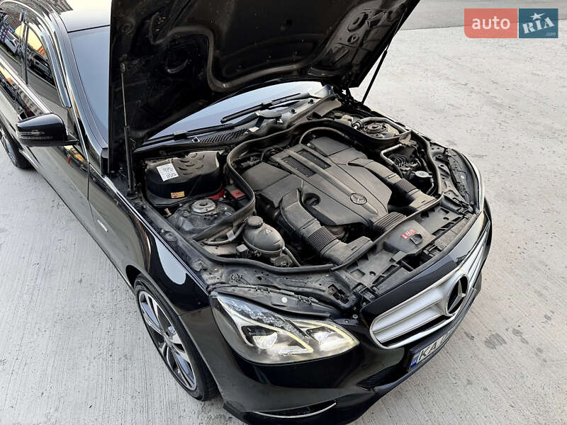 Седан Mercedes-Benz E-Class 2015 в Киеве