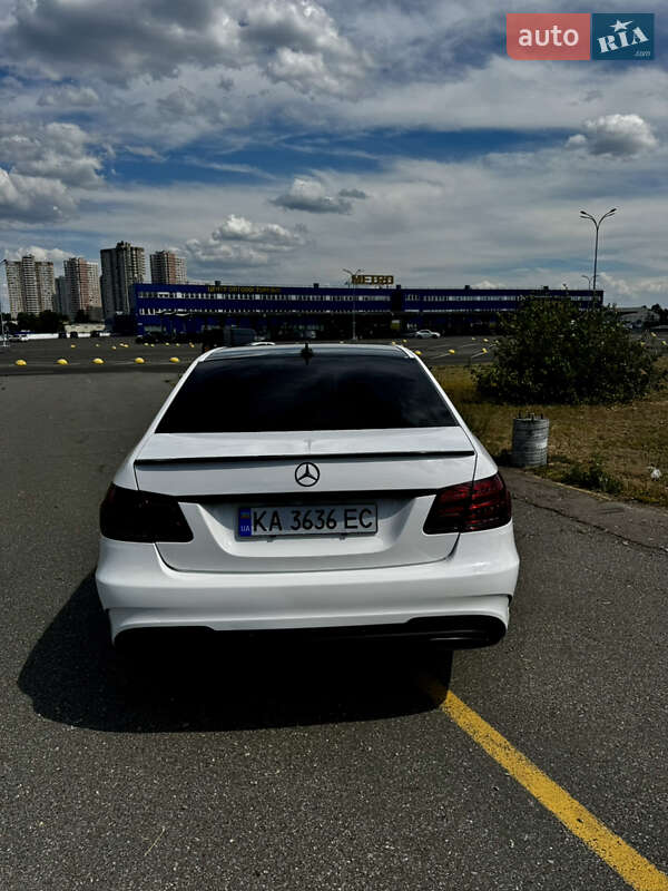 Седан Mercedes-Benz E-Class 2014 в Києві