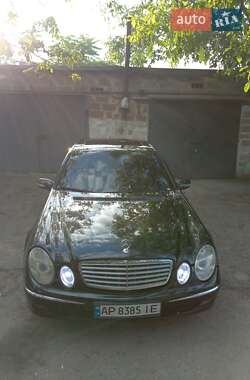 Седан Mercedes-Benz E-Class 2003 в Запоріжжі