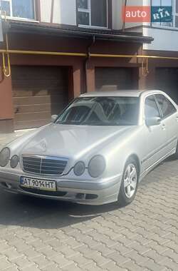 Седан Mercedes-Benz E-Class 2000 в Ивано-Франковске