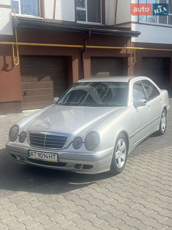Mercedes-Benz E-Class 2000