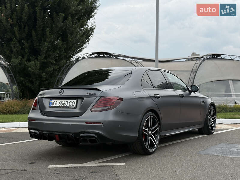 Седан Mercedes-Benz E-Class 2018 в Киеве