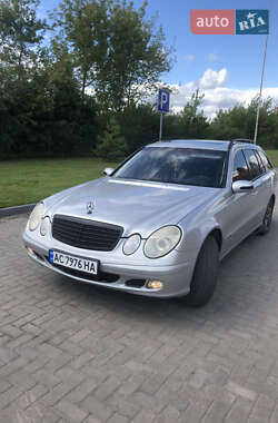 Универсал Mercedes-Benz E-Class 2005 в 