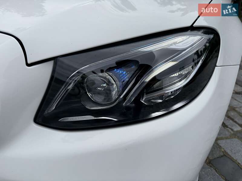 Седан Mercedes-Benz E-Class 2016 в Киеве