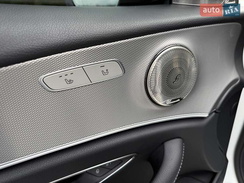 Седан Mercedes-Benz E-Class 2016 в Киеве